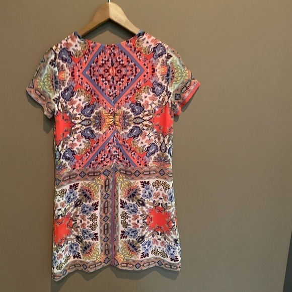 Lulus Sangria Coral Pink Tile Print Shift Dress in Multi‎ Size Extra Small - Picture 6 of 8